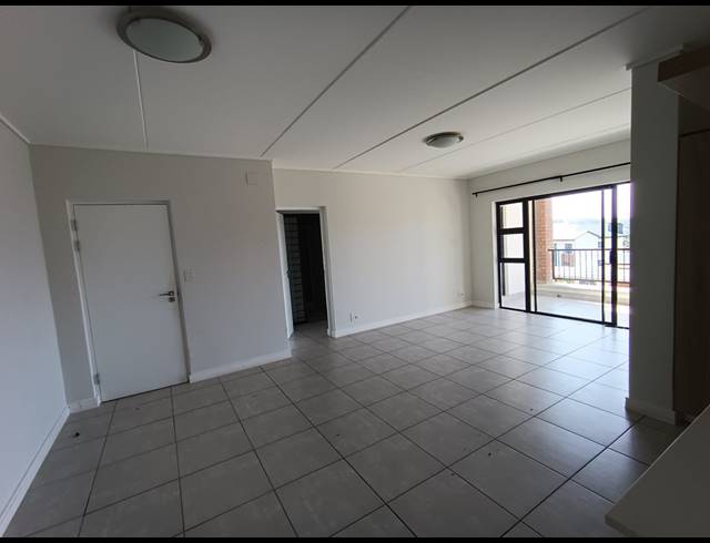3 BEDROOM APARTMENT TO LET IN BALLITO CENTRAL